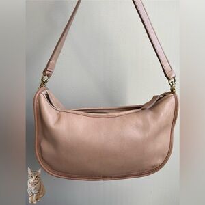 Vintage Coach Swinger (Large) 4040